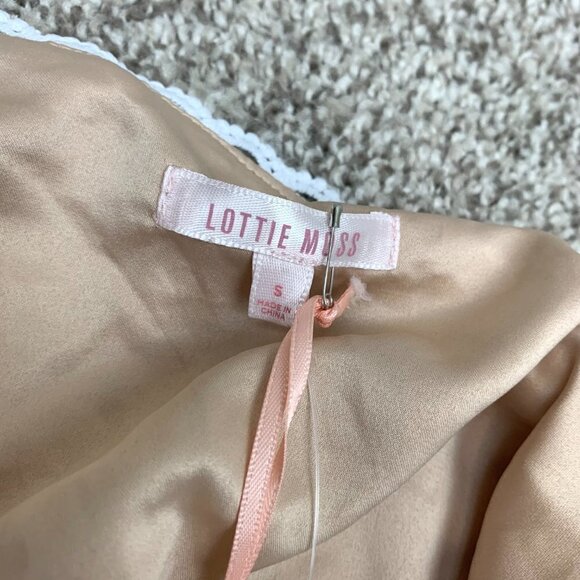 NWT LOTTIE MOSS Pacsun Milkmaid Puff Lace Crop Top - Picture 6 of 8